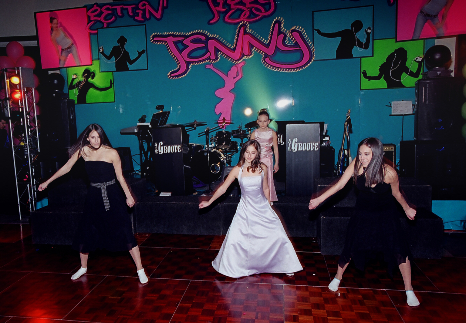 Teenager celebrates her bat mitzvah at the Highland Park Country Club event venue